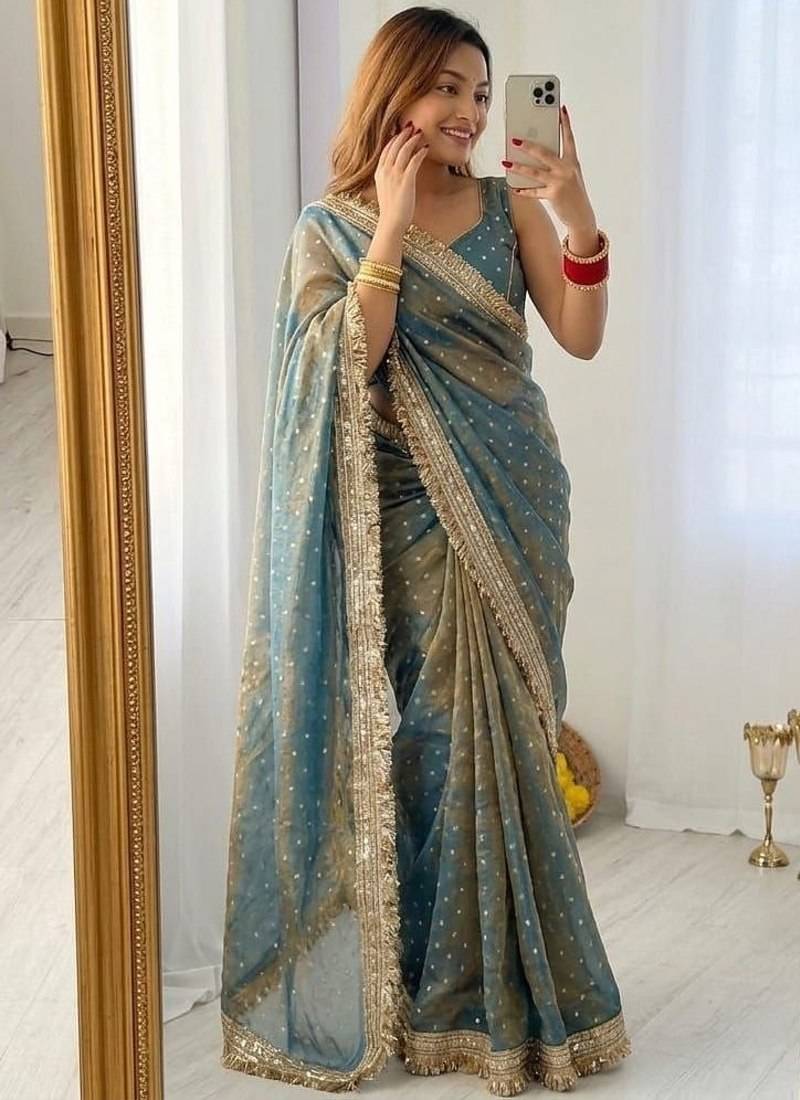 Sea Green butti Beautiful lace border work border design with beautiful pallu Silk Blend Saree