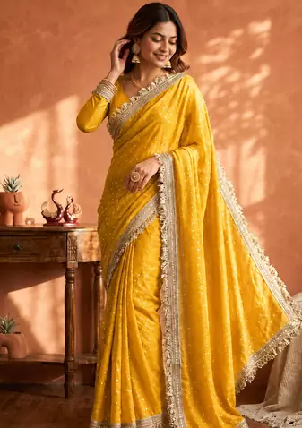 Yellow butti Beautiful lace border work border design with beautiful pallu Silk Blend Saree