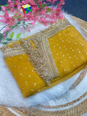 Yellow butti Beautiful lace border work border design with beautiful pallu Silk Blend Saree 3