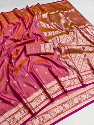 Peach soft silk blend saree with zari weaving meenakari design 4