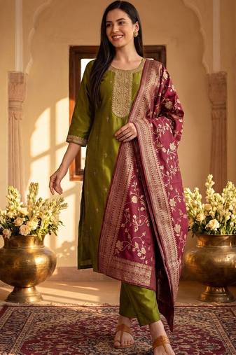 Women Ethnic Motifs Embroidered Kurta with Trousers & With Dupatta