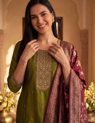 Women Ethnic Motifs Embroidered Kurta with Trousers & With Dupatta 3