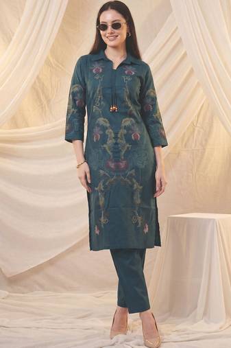 Women Floral Embroidered Thread Work Kurta with Palazzos