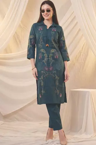 Women Floral Embroidered Thread Work Kurta with Palazzos