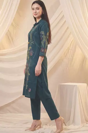 Women Floral Embroidered Thread Work Kurta with Palazzos