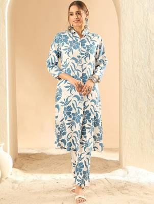 Women Floral Printed Kurta with Trousers 1