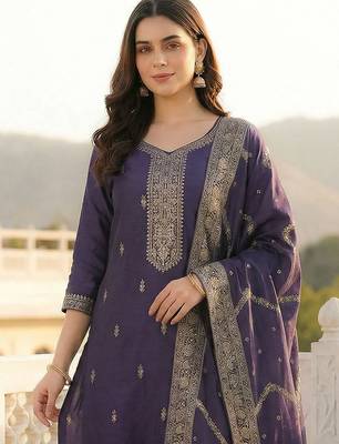 Women Ethnic Motifs Embroidered Thread Work Kurta with Trousers & With Dupatta 2
