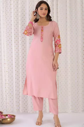 Floral Yoke Design Embroidered Thread Work Straight Kurta With Trousers & Dupatta