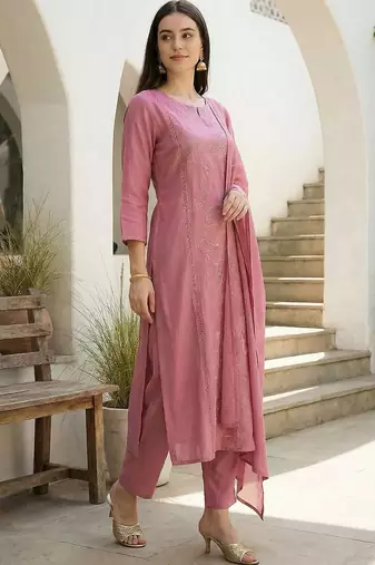 Women Floral Embroidered Thread Work Kurta with Trousers & With Dupatta