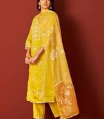 Women Ethnic Motifs Embroidered Thread Work Kurta with Trousers & With Dupatta