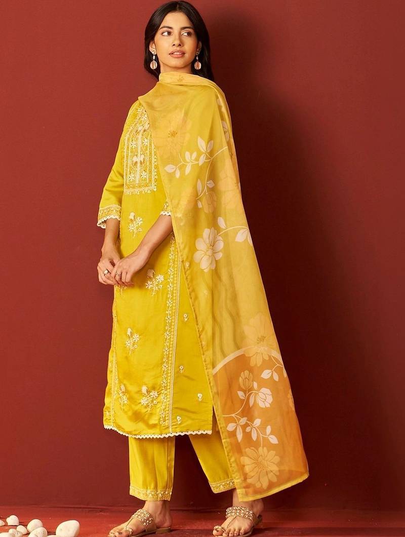 Women Ethnic Motifs Embroidered Thread Work Kurta with Trousers & With Dupatta