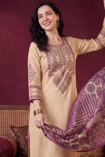 Women Ethnic Motifs Embroidered Thread Work Kurta with Trousers & With Dupatta