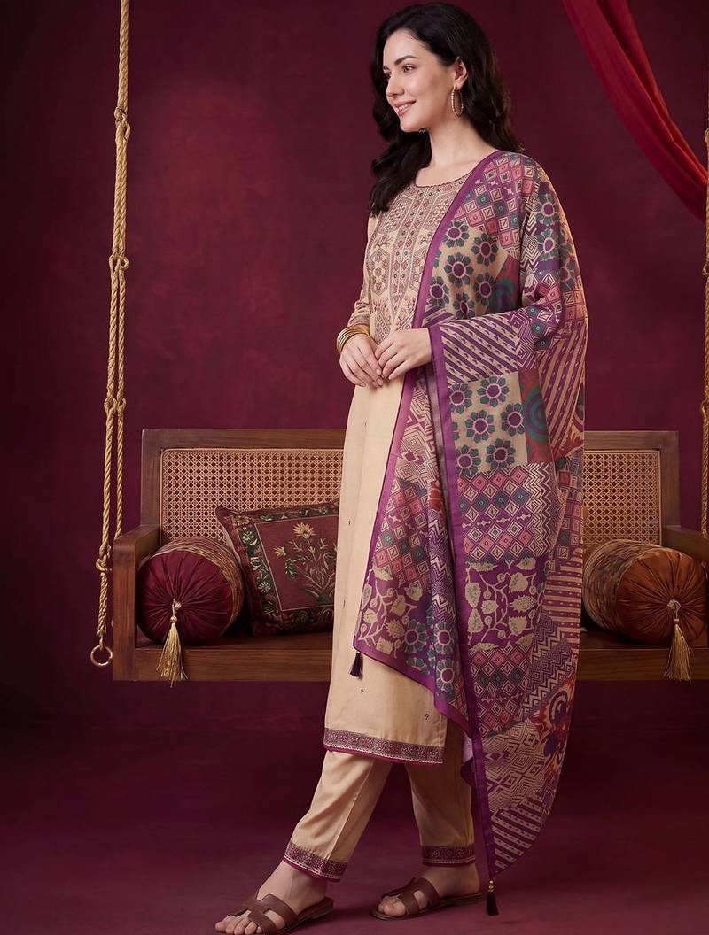 Women Ethnic Motifs Embroidered Thread Work Kurta with Trousers & With Dupatta