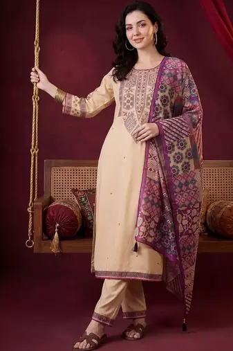 Women Ethnic Motifs Embroidered Thread Work Kurta with Trousers & With Dupatta