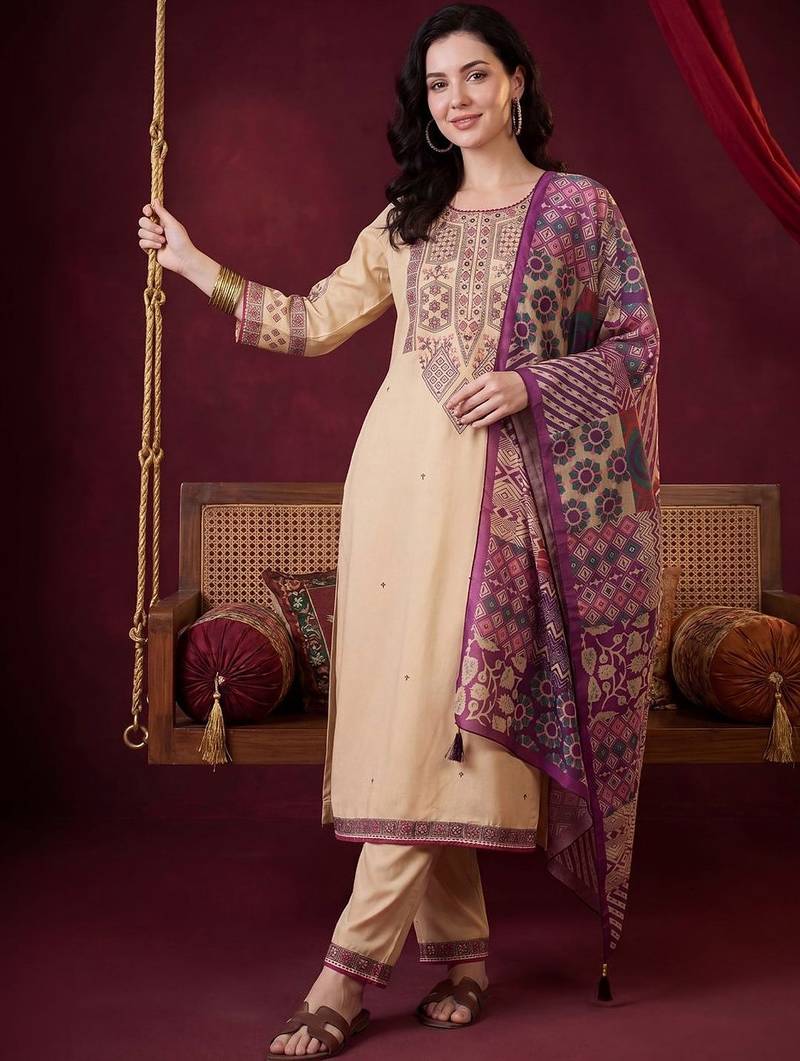 Women Ethnic Motifs Embroidered Thread Work Kurta with Trousers & With Dupatta