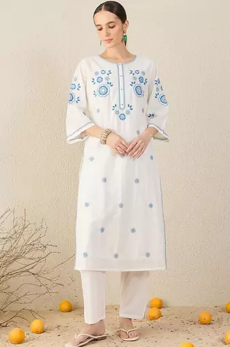 Floral Embroidered Thread Work Straight Cotton Kurta & Trouser With Dupatta