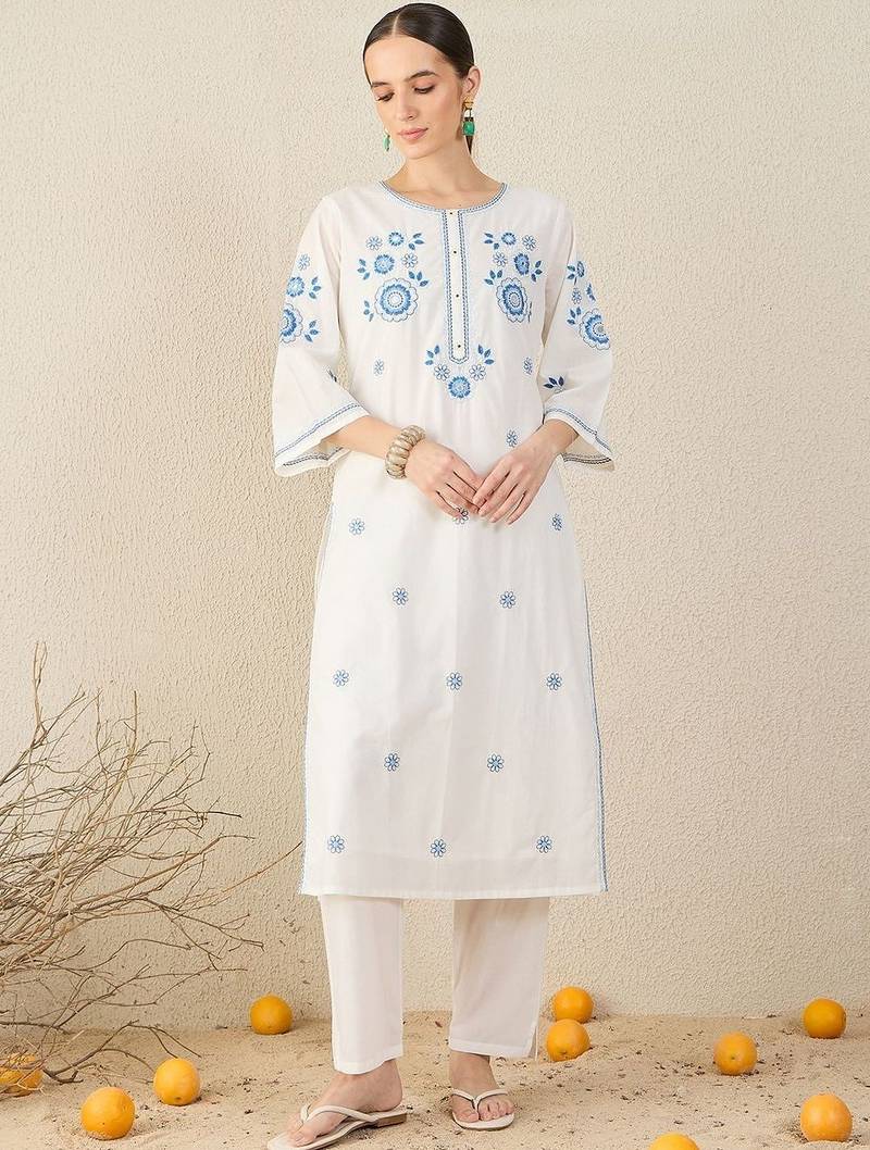 Floral Embroidered Thread Work Straight Cotton Kurta & Trouser With Dupatta