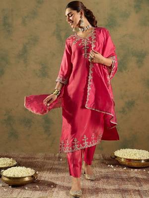 Floral Embroidered Kurta With Trousers & Dupatta 6