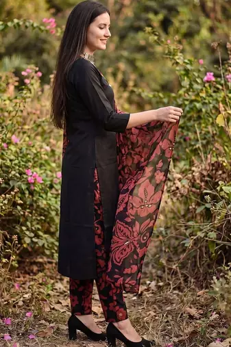 Women Floral Sequinned Cotton Kurta with Trousers & With Dupatta