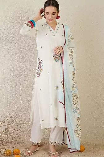 Floral Embroidered Thread Work Cotton Kurta With Trouser & Dupatta