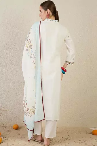 Floral Embroidered Thread Work Cotton Kurta With Trouser & Dupatta