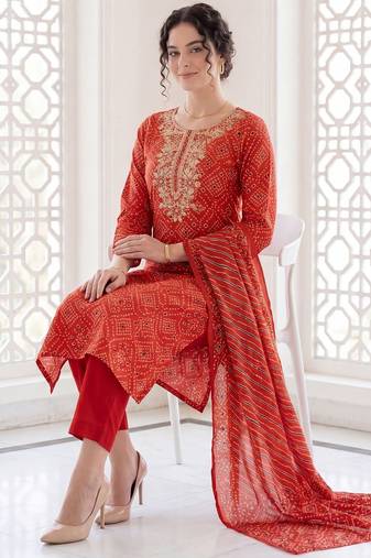 Women Ethnic Motifs Printed Mirror Work Cotton Kurta with Trousers & With Dupatta