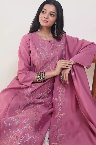 Floral Embroidered Thread Work Straight Kurta with Trousers & Dupatta