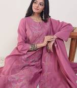 Floral Embroidered Thread Work Straight Kurta with Trousers & Dupatta
