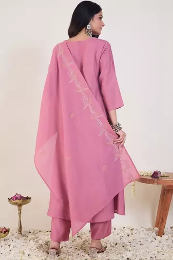 Floral Embroidered Thread Work Straight Kurta with Trousers & Dupatta