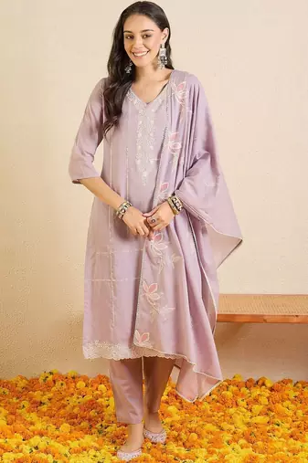 Women Floral Embroidered Thread Work Cotton Kurta with Trousers & With Dupatta