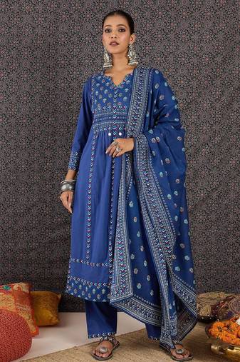 Women Ethnic Motifs Printed Cotton Kurta with Trousers & With Dupatta