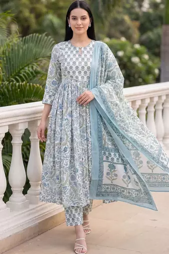 Women Floral Printed Empire Cotton Kurta with Trousers & With Dupatta