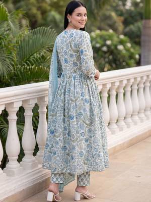 Women Floral Printed Empire Cotton Kurta with Trousers & With Dupatta 6