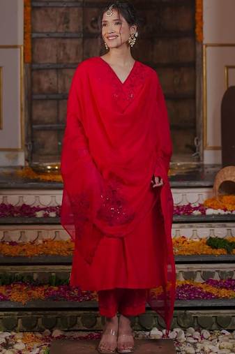 Women Ethnic Motifs Embroidered Sequinned Kurta with Trousers & With Dupatta