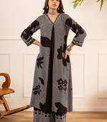 Women Printed Thread Work Kurta with Palazzos
