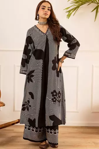 Women Printed Thread Work Kurta with Palazzos