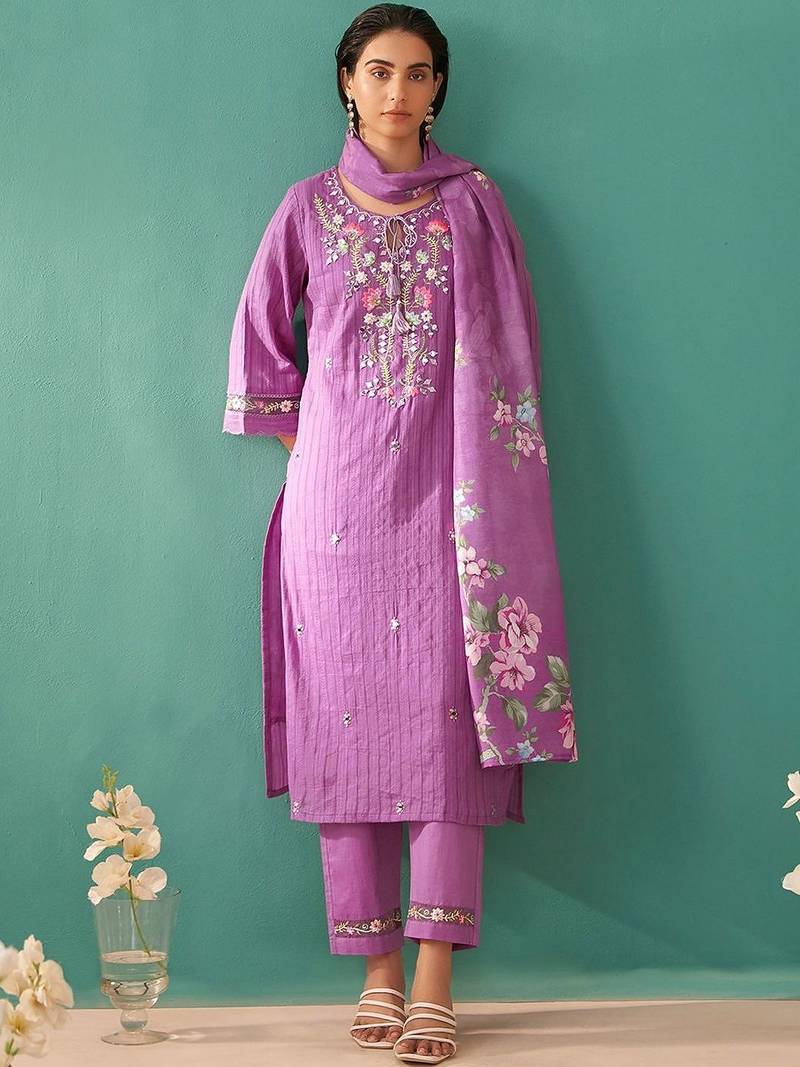 Women Floral Embroidered Thread Work Cotton Kurta with Trousers & With Dupatta