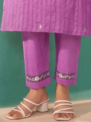 Women Floral Embroidered Thread Work Cotton Kurta with Trousers & With Dupatta 3