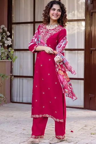 Women Floral Embroidered Thread Work Kurta with Trousers & With Dupatta