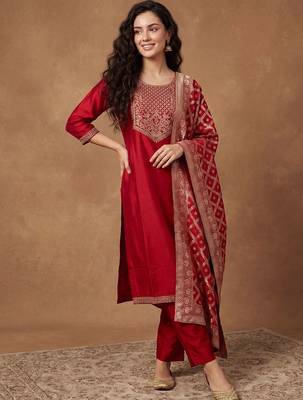 Women Ethnic Motifs Embroidered Kurta with Trousers & With Dupatta 6