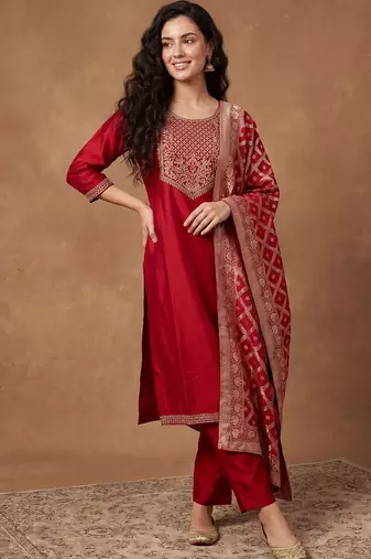 Women Ethnic Motifs Embroidered Kurta with Trousers & With Dupatta