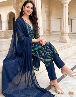 Women Bandhani Dyed Thread Work Kurta with Trousers & With Dupatta 5