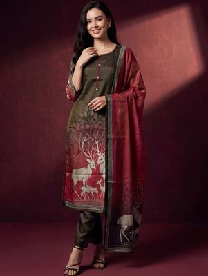 Women Ethnic Motifs Printed Kurta with Trousers & With Dupatta 6