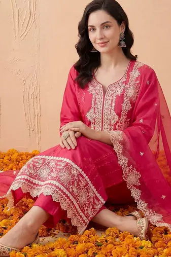 Women Ethnic Motifs Embroidered Thread Work Kurta with Trousers & With Dupatta