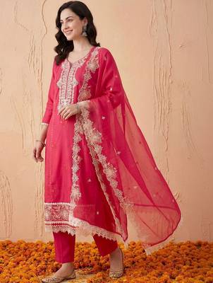 Women Ethnic Motifs Embroidered Thread Work Kurta with Trousers & With Dupatta 6