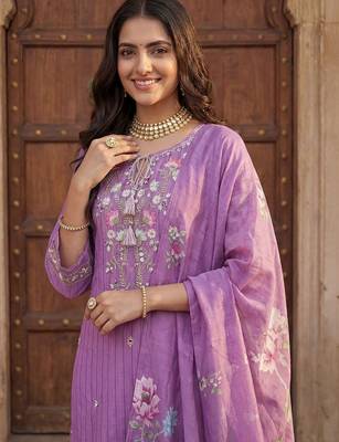 Women Floral Embroidered Thread Work Cotton Kurta with Trousers & With Dupatta 2