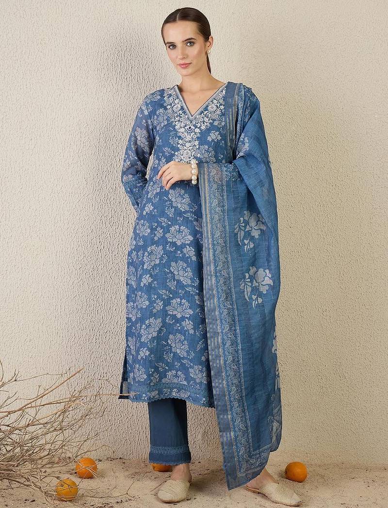 Women Floral Printed Thread Work Linen Kurta with Trousers & With Dupatta