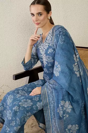 Women Floral Printed Thread Work Linen Kurta with Trousers & With Dupatta
