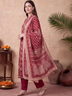 Women Floral Printed Angrakha Cotton Kurta with Trousers & With Dupatta 3