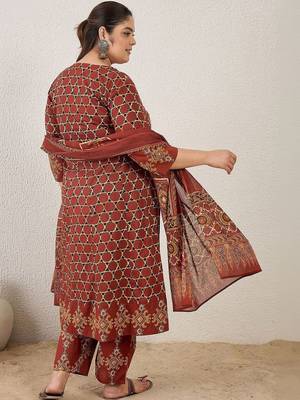 Plus Size Maroon Printed A-Line Kurta Trousers With Dupatta Set 7